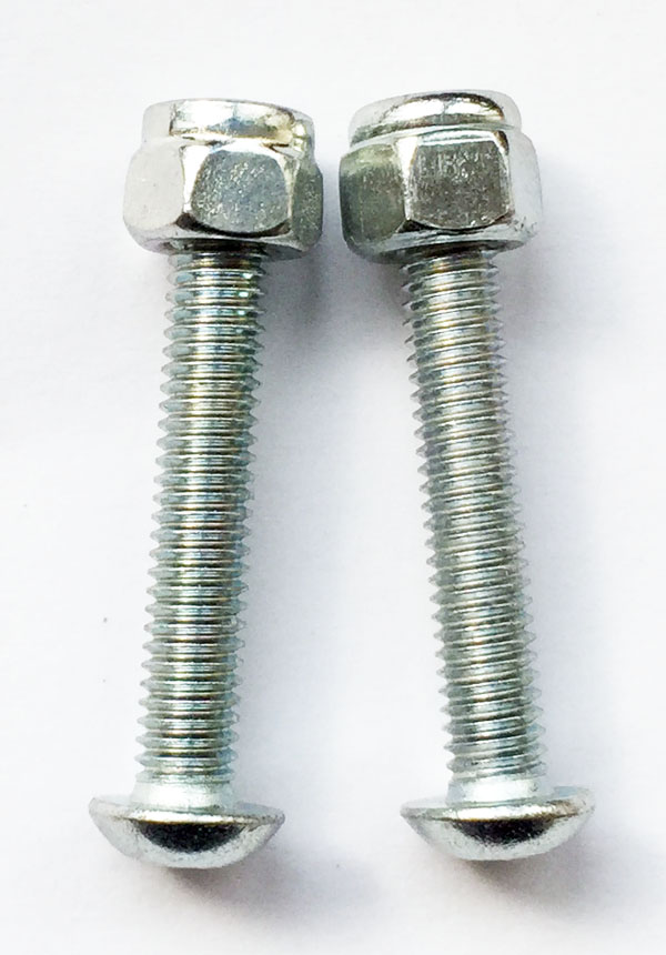Cod.: 11001045 Viti e dado ricambio 4x25 testa tonda. 2Pz